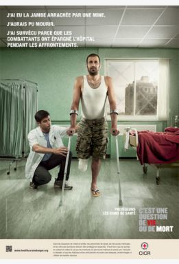 Protéger les soins de santé : un hôpital épargné (affiche)